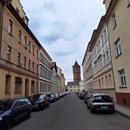 Schoene Zwei-Zimmer-Wohnung "W2" Mit 4 Einzelbetten Und Wlan In Zwenkau Bei Leipzig Im Neuseenland ภายนอก รูปภาพ