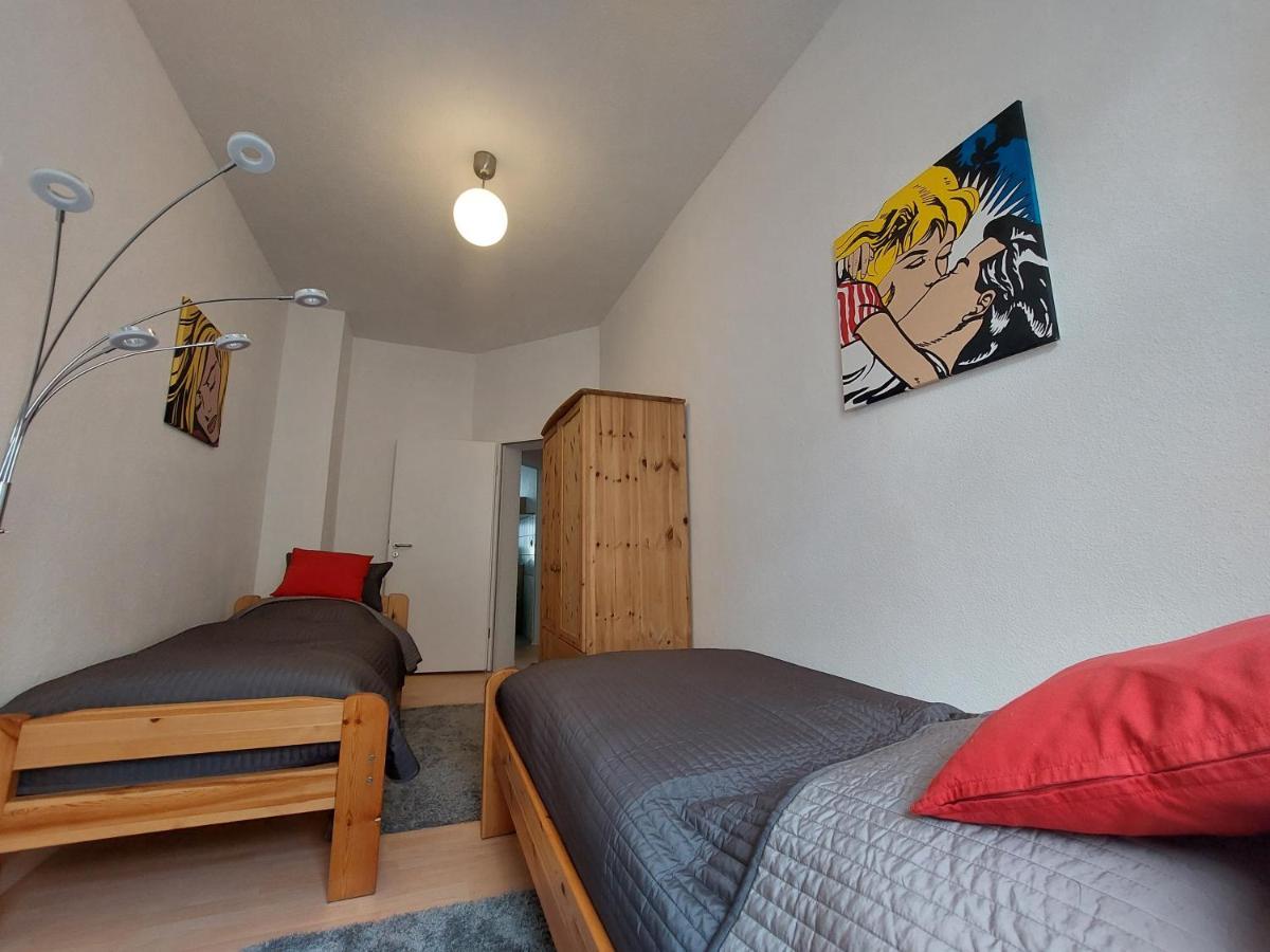 Schoene Zwei-Zimmer-Wohnung "W2" Mit 4 Einzelbetten Und Wlan In Zwenkau Bei Leipzig Im Neuseenland ภายนอก รูปภาพ